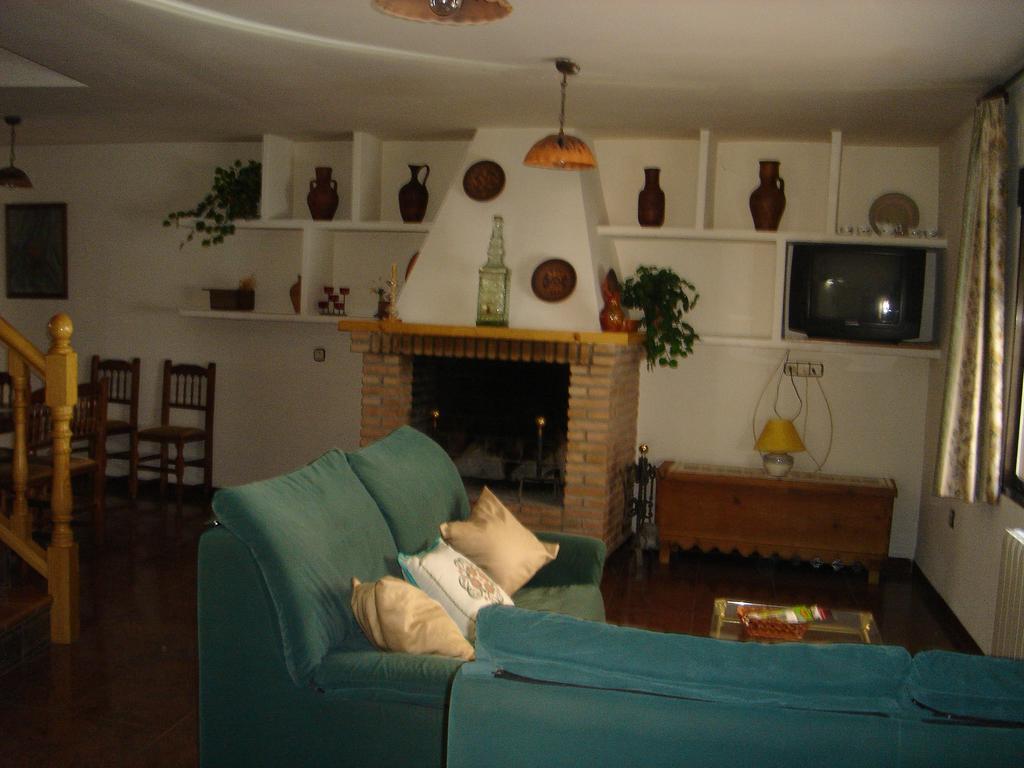 Apartamentos Serrano Ribatajada Exterior photo